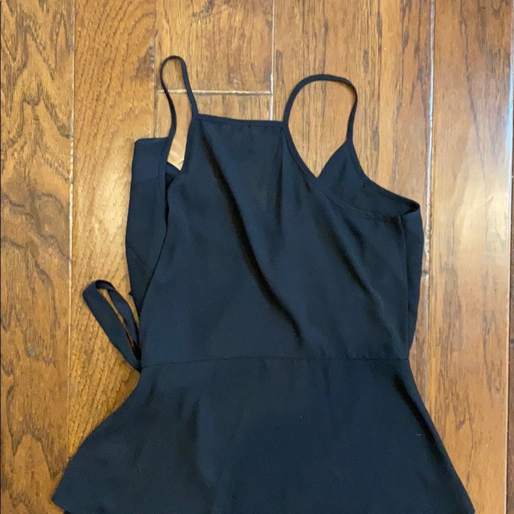 Chelsea28 Scallop Top - Picture 4 of 5